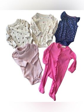 Gap Baby Girls Brannan Bear Bundle - 5pc Set - Sizes: up to 7Ibs, 0-3, 3-6